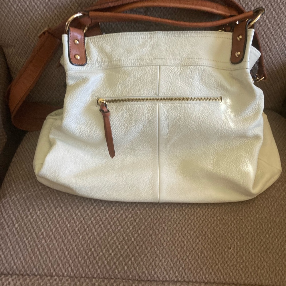 Cynthia Rowley large overnight bag 13 by 15 in great used condition. - Picture 2 of 4